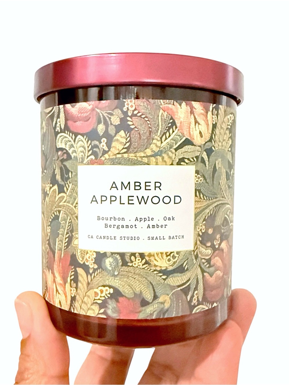 Leoben Company Amber Applewood Luxury Scented Candle